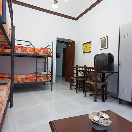 旅馆 伊克斯特纳图拉阿罗贾米托阿尔伯格旅舍 *